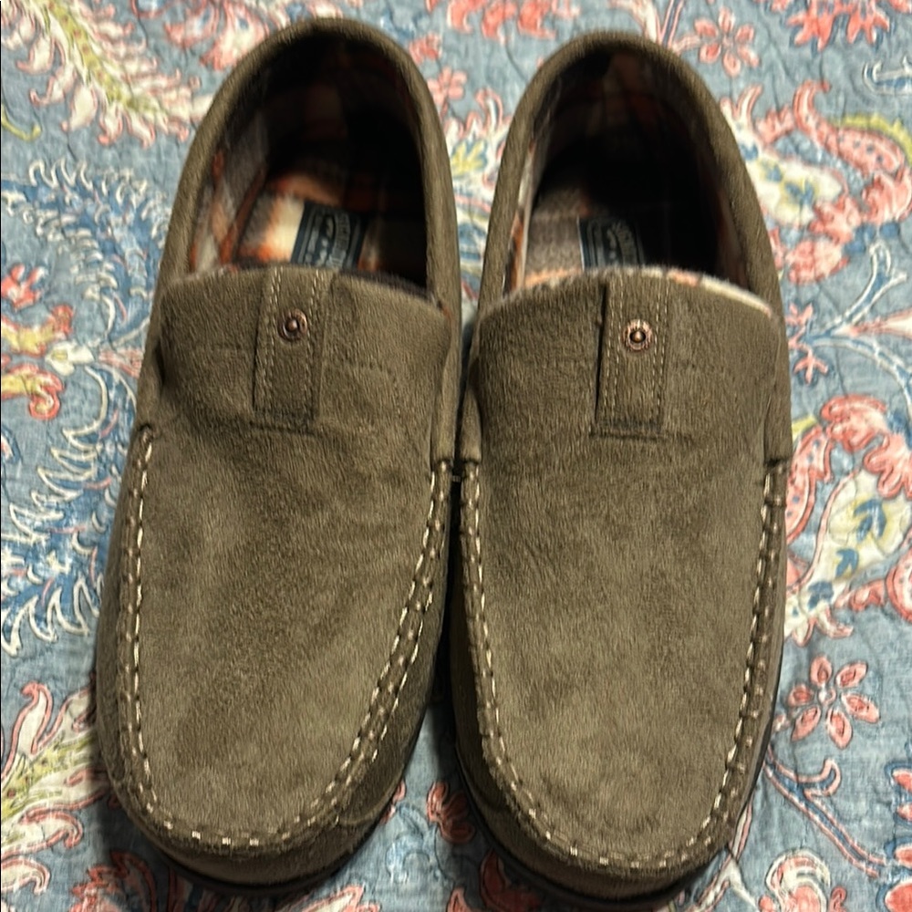 Signature Olive Suede Like Loafers/Slippersfor Men